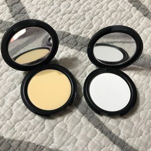 Two Ultra HD Finishing Pressed Powder (mini)